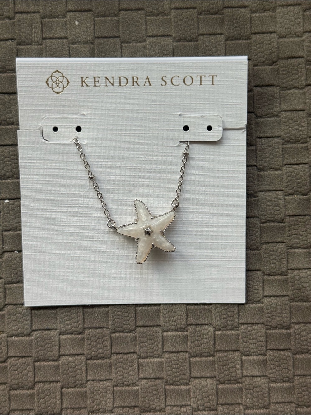 Kendra Scott Silver Starfish Necklace - White Pearl Center